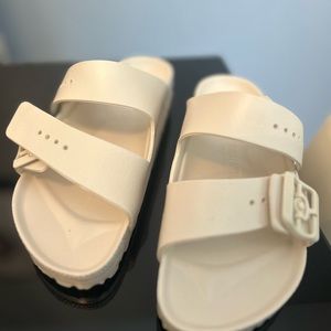 New Birkenstock Arizona Eva Eggshell color sz37 US 6